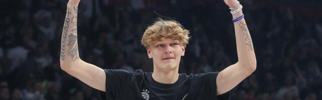 ZVANIČNO - MIKA MURINEN POTPISAO! Evo gde Finac nastavlja karijeru, slikao se i predstavljen je u novom dresu! (FOTO)