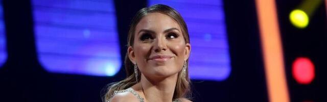 Niko ne uživa na plaži u januaru kao Nina Seničar (FOTO)