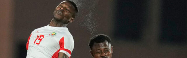 Победе фудбалера Камеруна и Обале Слоноваче на Купу афричких нација