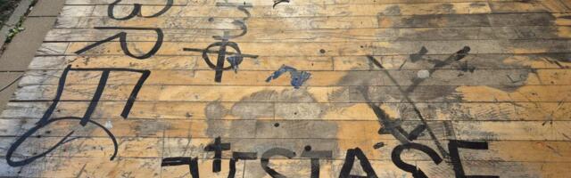 SVE VIŠE SRAMNIH GRAFITA MRŽNJE PREMA SRBIMA U DELU ZAGREBA: Ima nacističkih i antisemitskih parola (FOTO)