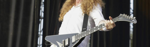 Дејв Мастејн пред читаоце износи најмрачније битке