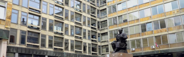 Шта су студенти са пиротехником радили на факултету после 22 часа