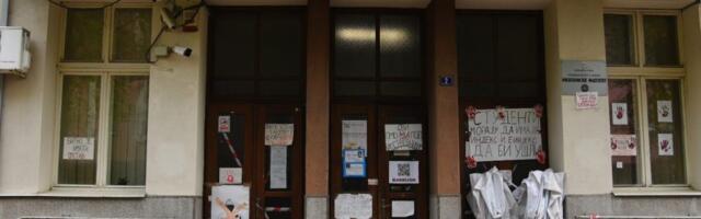 Poslanici upozorili da će svi odgovorni za cepanje Filozofskog fakulteta u Nišu odgovarati