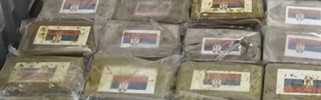 U Italiji zaplenjeni paketi kokaina sa zastavom Srbije (VIDEO)