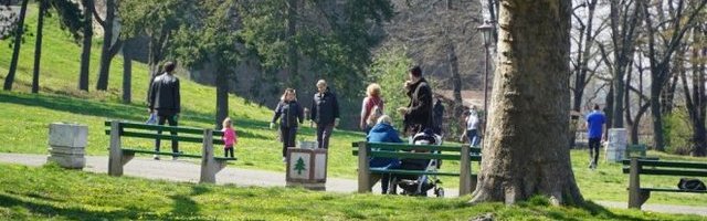 "POČEĆEMO DA SAHRANJUJEMO MRTVE PO PARKOVIMA" Amerikanci ne znaju šta će sa mrtvima, razmatraju "privremena zakopavanja"!