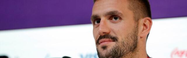 TRANSFER-BOMBA u najavi: Dušan Tadić oblači CRVENO-BELI dres!