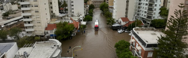 1.500 MRTVIH, NA STOTINE NESTALIH! Stravične poplave odnele živote, sela zatrpana blatom!