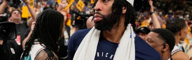 Novi udarac za Dalas, ponovo se povredio Entoni Dejvis: Baš dugo ga nećemo gledati na parketu!