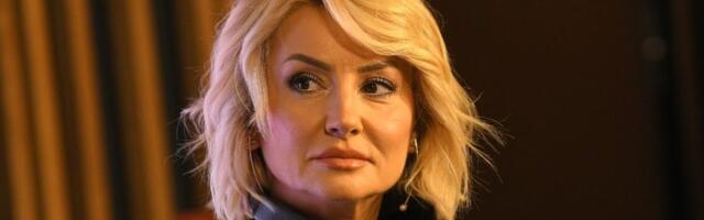 Goca Tržan u vreloj lezbo akciji: "Godinama te gledam polugolu"