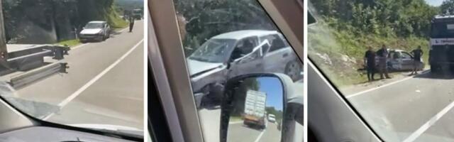 Jeziv udes kod Lukova: Žestok sudar automobila i šlepera, krv i srča po celom kolovozu (FOTO/VIDEO)
