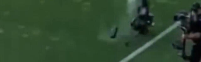 Srpski sudija prekinuo meč Mađarska - Kazahstan: Kamera pala sa velike visine, tragedija izbegnuta za dlaku (VIDEO)