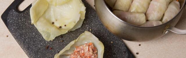 Posna sarma je PREUKUSNA uz jedan sastojak: Svi će se oduševiti i tražiti još