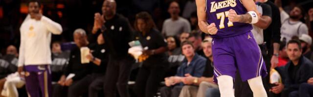 ONE SU LUKINA NAJVEĆA INSPIRACIJA: Detalj na Dončićevim patikama privukao veliku pažnju: Dirljiv gest kojim je pokazao koliko mu znače! (FOTO)