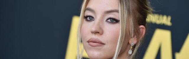 Sidni Svini u HALTERIMA: Muškarci na APARATIMA, čipkastim vešom zaludela sve (FOTO)