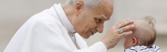 ​Папа Лав Четрнаести позвао вернике током бдења да се заложе за мир