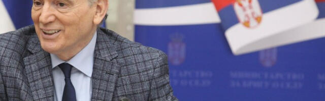 "Vrednim domaćinima u selima Srbije, iz iskrene želje..." Milan Krkobabić čestitao Međunarodni praznika rada!