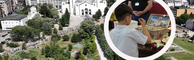 POZNAT TAČAN BROJ: Do večeras se 576.793 vernika poklonilo Pojasu Presvete Bogorodice u Hramu Svetog Save