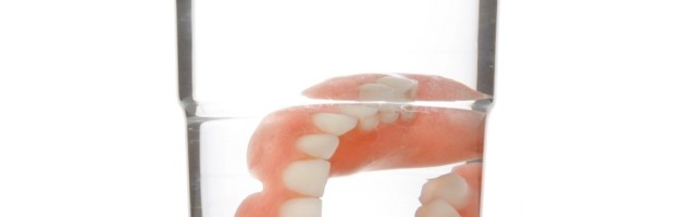 Naučnici su otkrili novu stvar pored koje nam veštački zubi neće trebati!