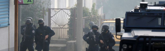 CRNOGORCI ĆUTE DOK IM TUKU BRAĆU NA KOSMETU: Analitičar pozvao Krivokapićevu vladu da osudi nasilje nad Srbima!