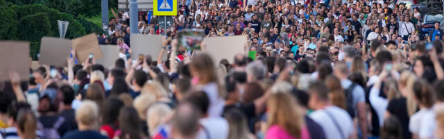 “Srbija protiv nasilja”: Pink o protestima 18 sekundi, na RTS-u treća vest