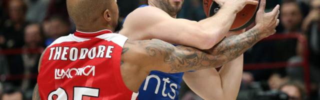 Ročesti JEDNOM REČJU objasnio šta mu Zvezda znači! (foto)