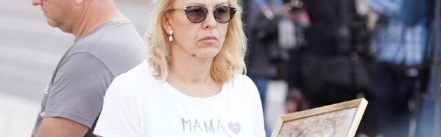 Dijana Hrka: Pored onoliko policije pet ćacija je napalo narod - E, TO JE NAJGORE