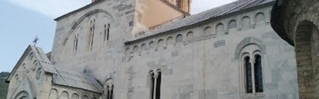 Ovaj manastir čuva najintimniju tajnu Srbije: Bela svetlost u mermeru i freska koja menja pogled na život