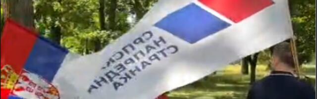 Perlez pobeđuje: Velika akcija aktivista SNS (VIDEO)