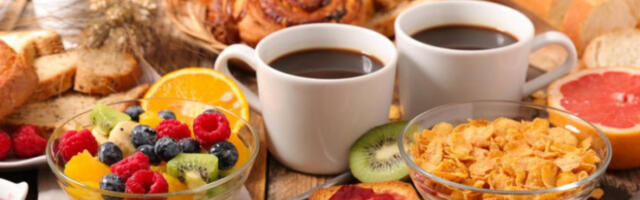 U DESETINAMA RESTORANA I KAFIĆA U BEOGRADU DANAS BESPLATNA HRANA I PIĆE, TU SU I LOKALI KOJI DAJU SPECIJALNE PONUDE! Veliko bravo za one koji rade uprkos pritiscima! (FOTO)