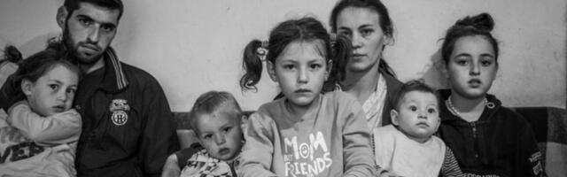 "Bojim se rupa, uveče na glavu stavim ćebe, tata kaže da smo u opasnosti": Klizište uništava kuću Stankovića