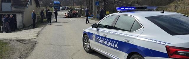 UŽAS U OKOLINI LESKOVCA: Čovek traktorom PREGAZIO PEŠAKA u šumi, vozio bez dozvole