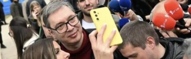 "SVA SILA SVETA JE U ZNANjU" Vučićeva poruka studetnima koji žele da uče - Oni koji rade i uče ne treba da budu deo čopora (FOTO)