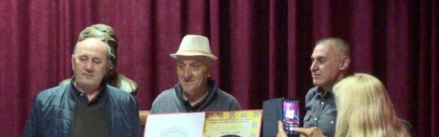 DODELjENA NAGRADA "ŽIKICA JOVANOVIĆ ČIČAK": Priznanje za doprinos satiri pripalo Zdravku Sretenoviću