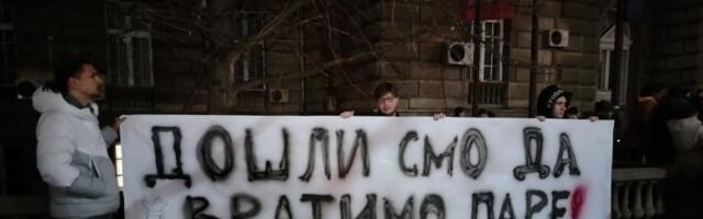 DANAK POBUNE Vučić daje novac privatnim fakultetima