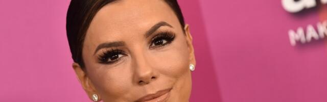 Eva Longorija ZAVRTELA muškarcima mozak u BIKINIJU - grmi u šestoj deceniji (FOTO)