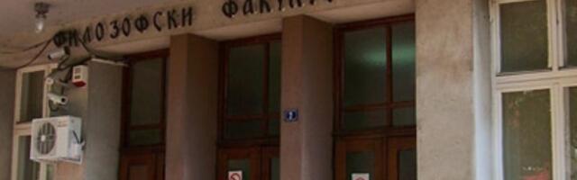 Policija na Filozofskom fakultetu: Nepoznat muškarac mahao upaljačem i pretio (FOTO/VIDEO)