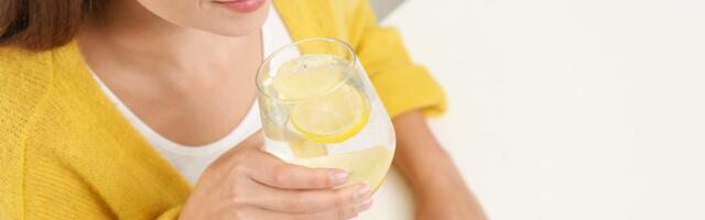 Stručnjaci otkrivaju: Kada je voda sa limunom pravi izbor, a kada može štetiti vašem organizmu