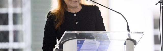 ŠOK OPTUŽBE UZDRMALE VINDZOR! Sara Ferguson spavala sa Epstajnom? Bila ludo zaljubljena, tražila da je oženi!