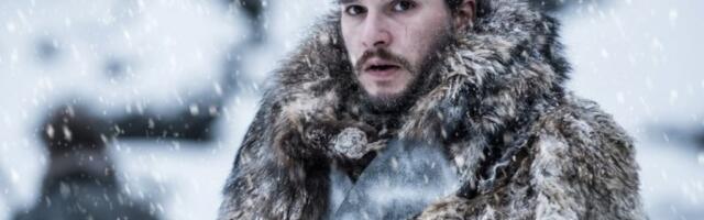 DŽON SNEŽNI IPAK ZNA SVAŠTA! Od "zlatnog tuša" do gej-scena - slavni glumac ŠOKIRAO SVET! Sever će ovo zapamtiti!