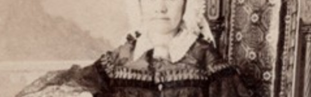 Ovo je prva Srpkinja koja je obukla venčanicu! Sa samo 15 godina stala je na "ludi kamen"!