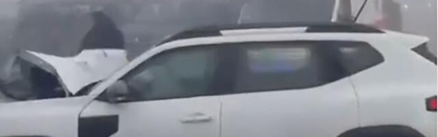 U lančanom sudaru na autoputu Miloš Veliki učestvovalo devet vozila i kamion: Četiri osobe hospitalizovane