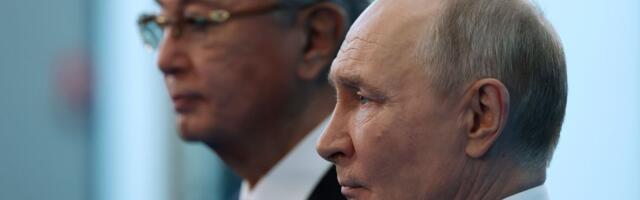 Nije očekivao? Predsednik Kazahstana predložio kraj rata, svi gledaju Putinovu reakciju