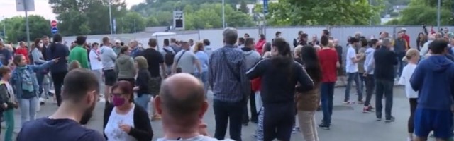 PROTEST Stanari besni zbog izgradnje devetospratnice