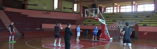 Košarkaši Slobode dočekuju drugoplasiranu Vojvodinu (VIDEO)