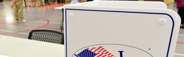 U 2 MESTA OBAVLJENO GLASANJE! Evo kakvi su prvi rezultati američkih izbora!