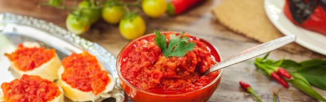 Recept za najbolju kafansku ljutenicu! Ovako su je spremale naše bake