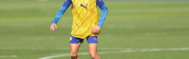 ŠOK! POZNATI FUDBALER ZBOG PORODIČNE TRAGEDIJE ZAVRŠAVA KARIJERU! Doživeo je bolan udarac, rastužićete se kada čujete šta mu se desilo!