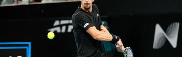 Nema kraja problemima za Kokinakisa: Povukao se zbog povrede sa Adelejda, upitan Australijan open