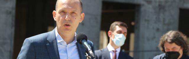 Lončar: Više od 930 dece se leči od retkih bolesti zahvaljujući Srbiji, lažovi žele da se domognu vlasti