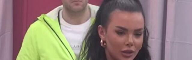 NAJBRUTALNIJE IŽIVLJAVANJE ANĐELA RANKOVIĆA NAD ANITOM: Polivao je BEBI ULJEM, a onda joj postavio OVAJ uslov u krevetu! (FOTO)